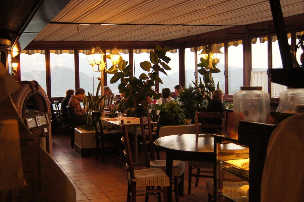 Al Ponte Hotell Cademario Exteriör bild